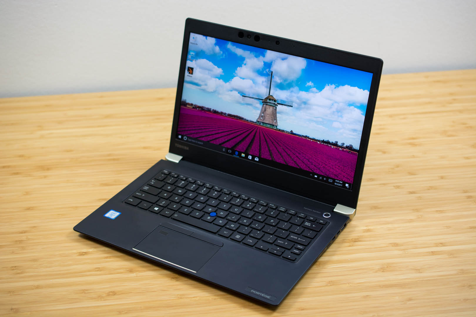 Laptop olcsón: TOSHIBA PORTEGE X30-E a Dr-PC-től